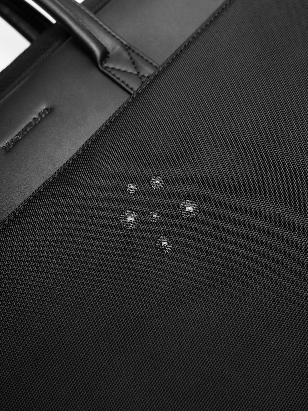 Maverick & Co. - Motion Light Briefcase #color_black