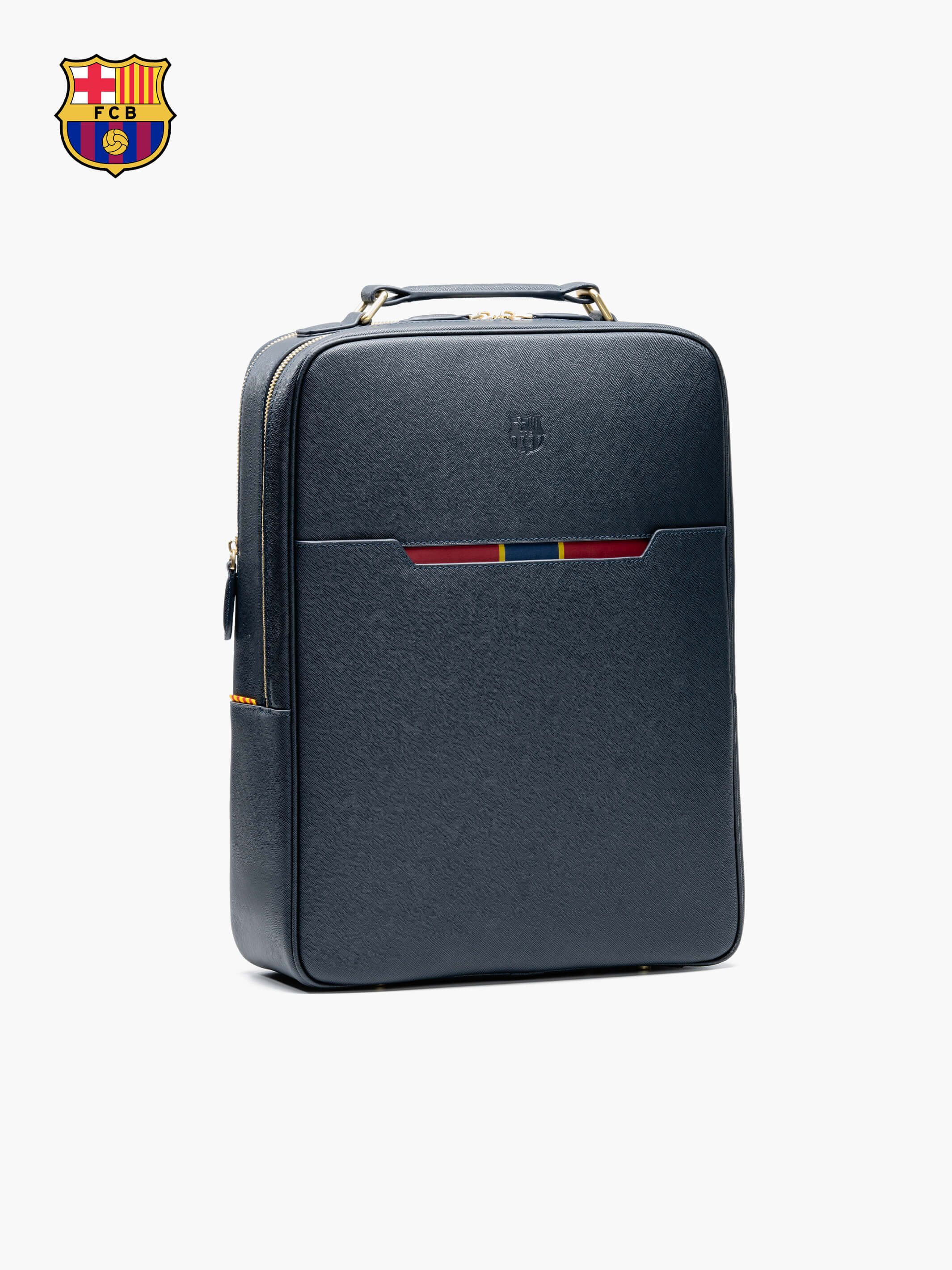Executive Weekender Bag Set in Black  Black leather backpack, Leather  backpack, Luxury luggage sets