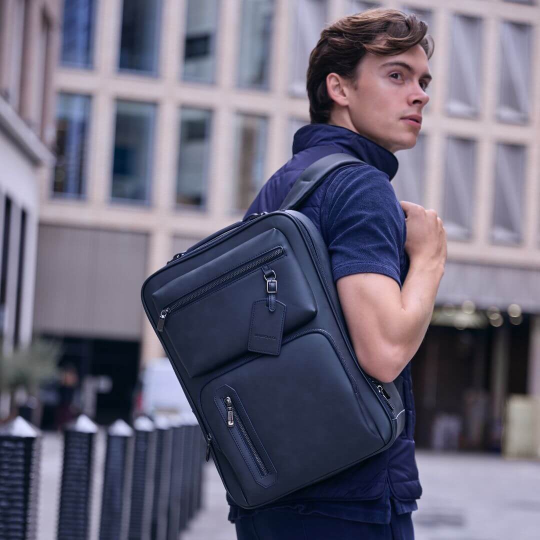 Explorer Light Backpack Plus – Maverick & Co.