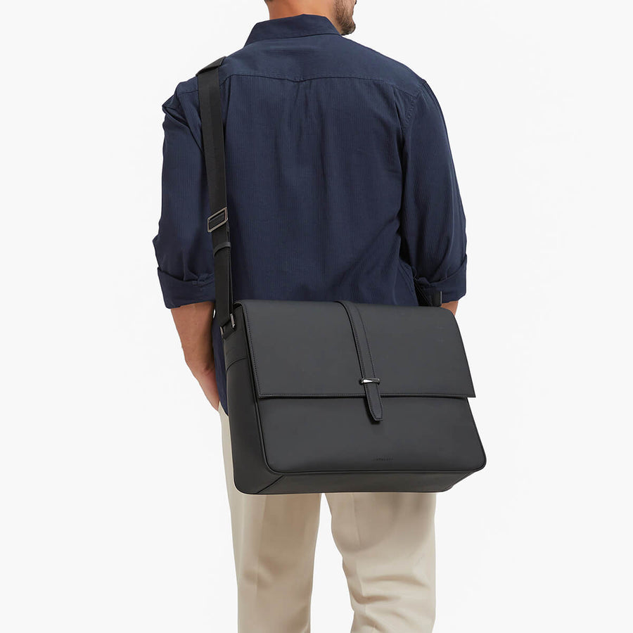 Maverick & Co. - Helix Waterproof Laptop Messenger