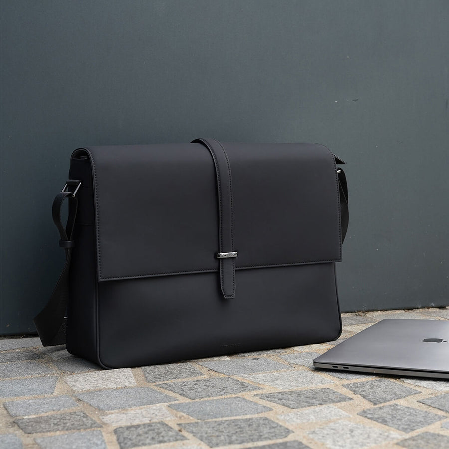 Maverick & Co. - Helix Waterproof Laptop Messenger