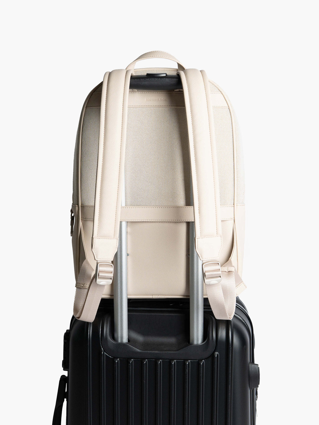 Maverick & Co. - Horizon Lightweight Professional Backpack #color_beige