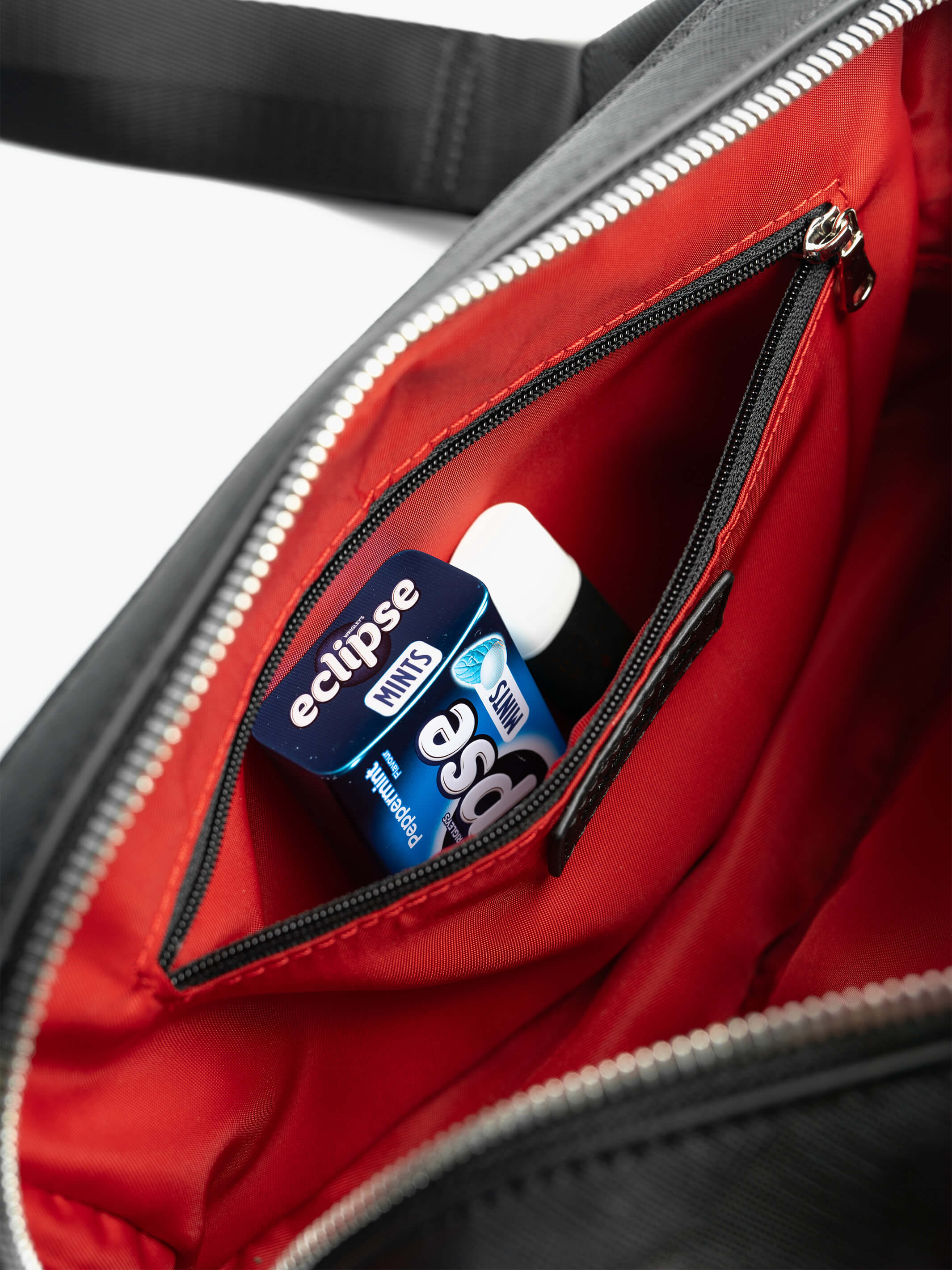 Manhattan Leather Sling Bag – Maverick & Co.