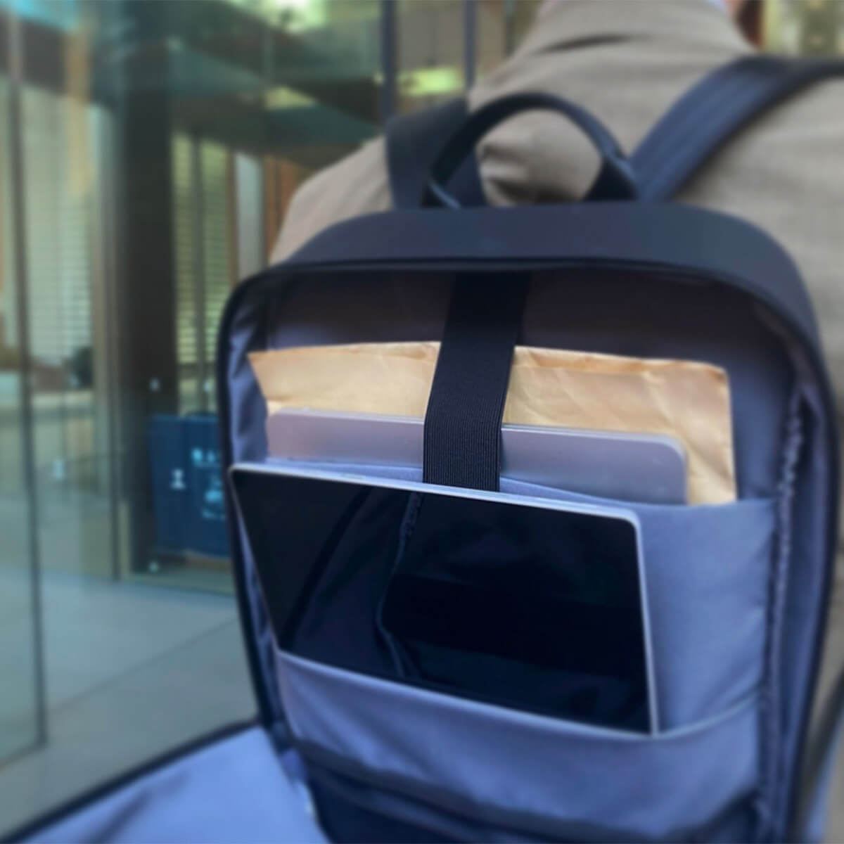 Maverick & Co. - Vista Waterproof Backpack