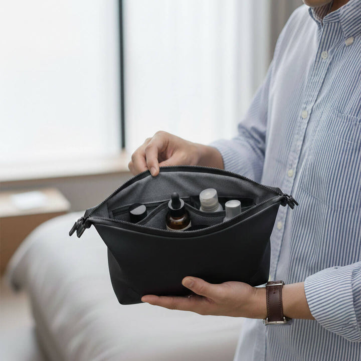 Maverick & Co. - Vista Waterproof Travel Case