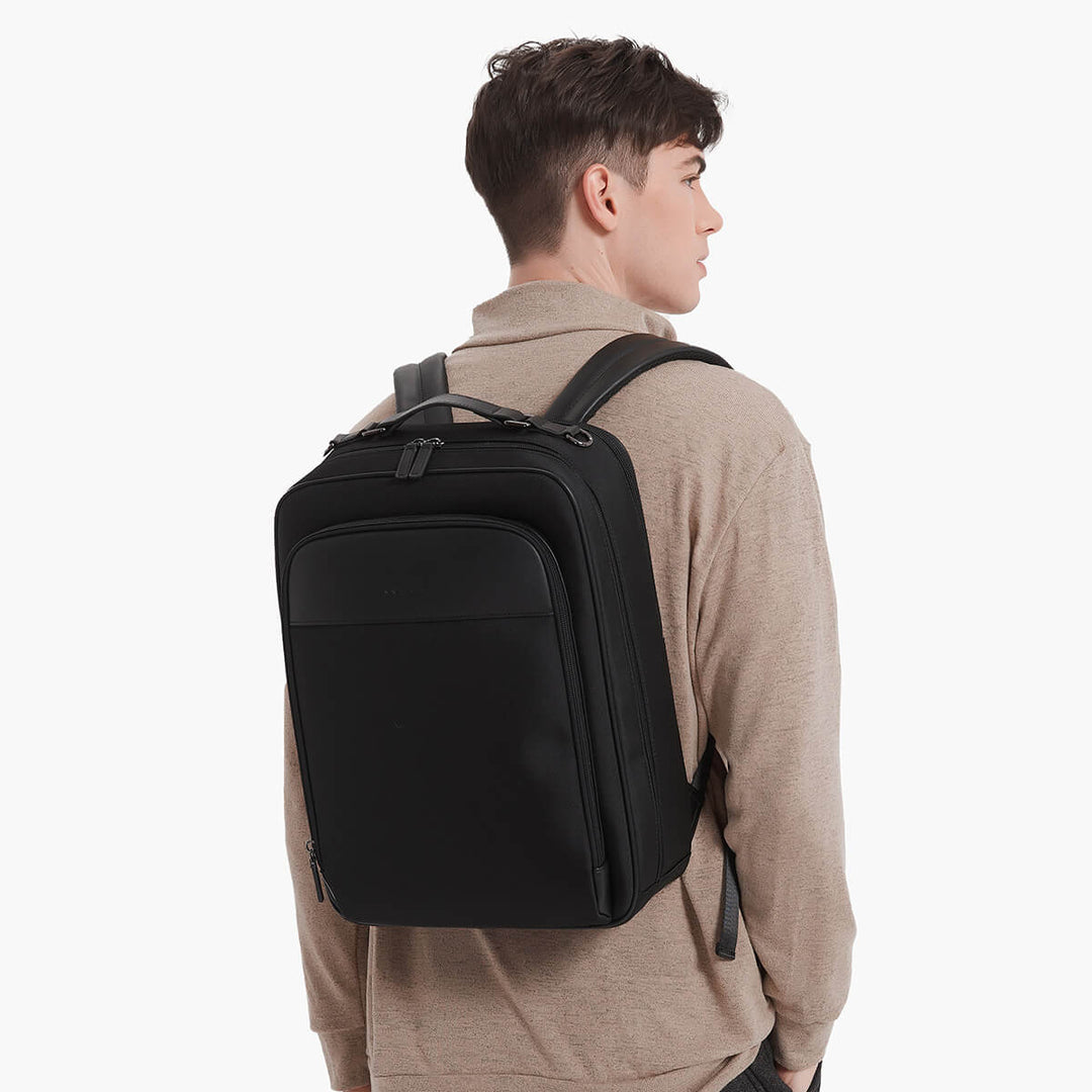 Maverick & Co. - Windsor Light Business Backpack